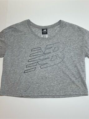 New Balance Cropped Gray Logo Tee